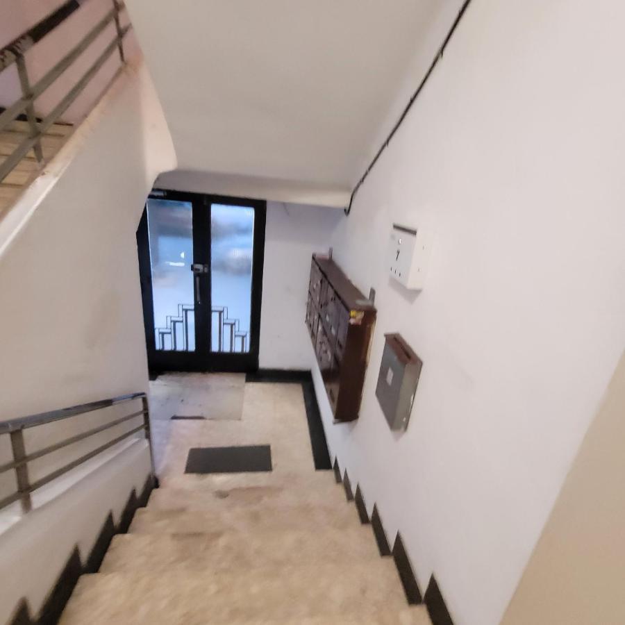 Anastasia Balcescu Apart 4 Self Check In Code From 2Pm Kitchen And Bedroom ブカレスト エクステリア 写真